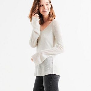Lucky Brand V Neck Rayne Pullover in Mist